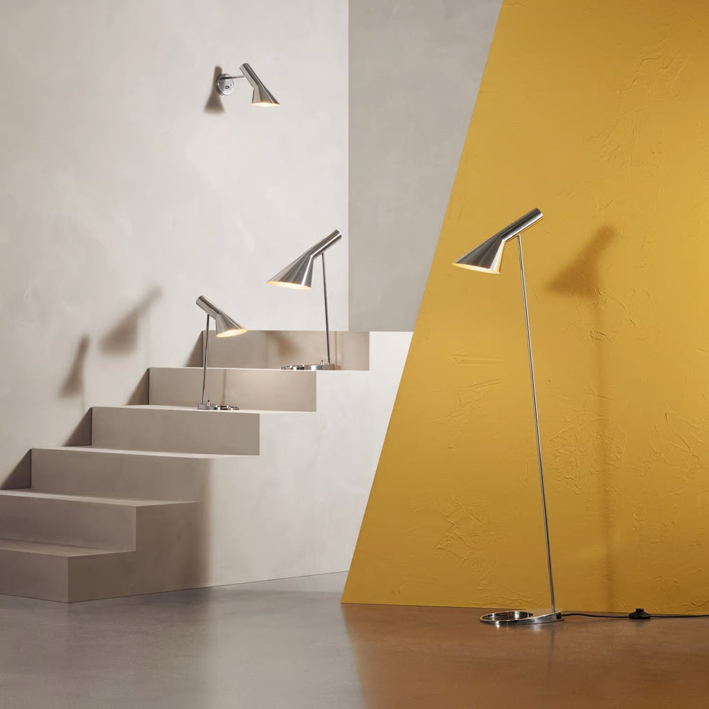 Louis Poulsen AJ Vägglampa Rostfritt Stål – Visningsmodell