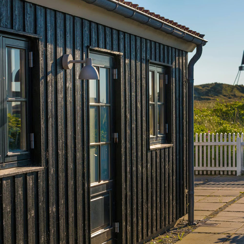 Louis Poulsen Toldbod 155 Vägglampa Ljusgrå – Visningsmodell